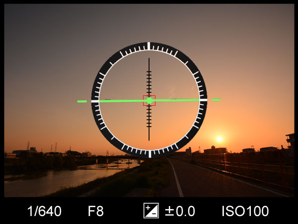 一眼レフで水準器表示